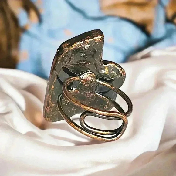 🆕️Boho Chic Labradorite & Amethyst Adjustable Copper Ring Rustic Vintage Style - Picture 9 of 17